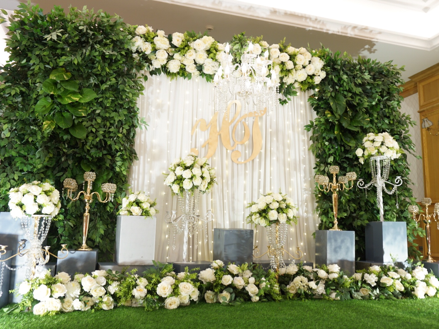 Tự trang trí đám cưới tại nhà_ Cách sử dụng hoa